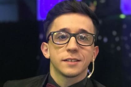 El joven compartió en las redes cómo su cuerpo se modificó en tan solo 25 días, gracias a una rutina de fitness