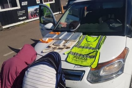 El joven, de 36 años, fue detenido en el kilómetro 22 de la ruta Santa Fe-Rosario, por la Policía VIal, que realizaba controles para que se respete la cuarentena