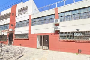 El joven fue detenido a la salida de la Escuela de Educación Secundaria Técnica N°1 "Eduardo Ader"