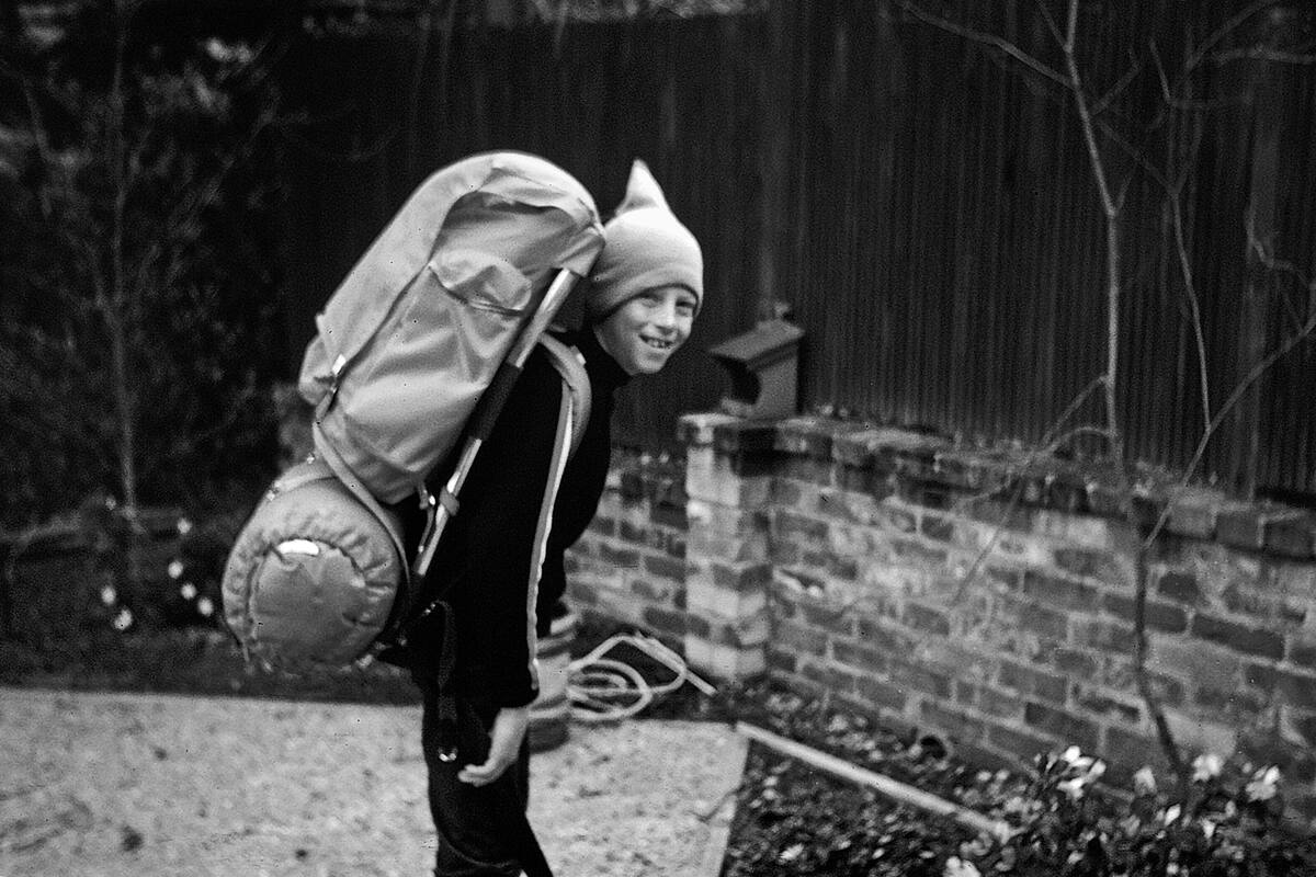 El joven Gates preparándose para una excursión invernal en 1967
