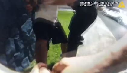 El joven guatemalteco se enfrentó a los agentes de la policía; uno de ellos murió