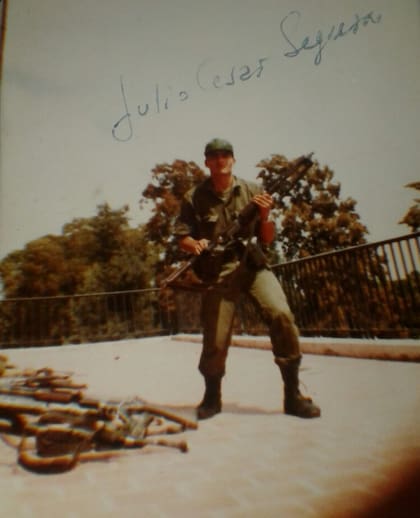 El joven Julio César Segura