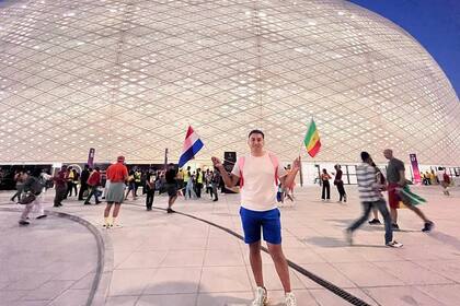 El joven mexicano logró viajar a Qatar donde podrá disfrutar de 14 partidos del Mundial