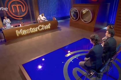 El joven Montero conmovió a los tres jurados de MasterChef España con su dura historia
