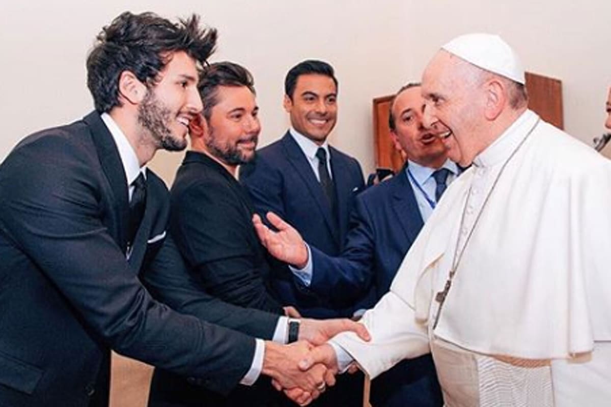 El joven, que grabó una canción junto a Tini Stoessel, será el embajador de la juventud de la Fundación Scholas