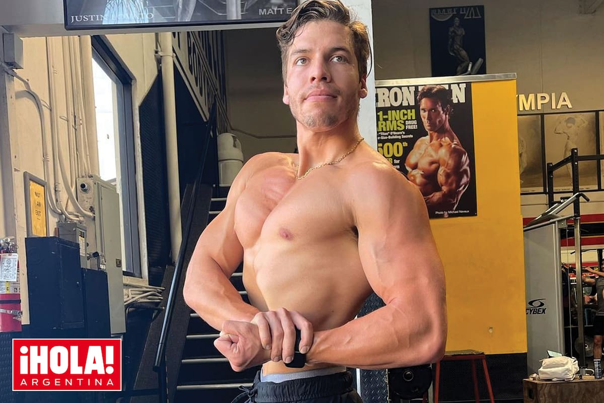 El joven se enteró recién a los 14 años de que era hijo del protagonista de "Terminator".