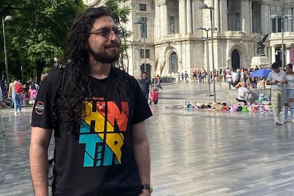 El joven se volvió viral en las redes sociales (Foto Instagram @elfisicocuenta)