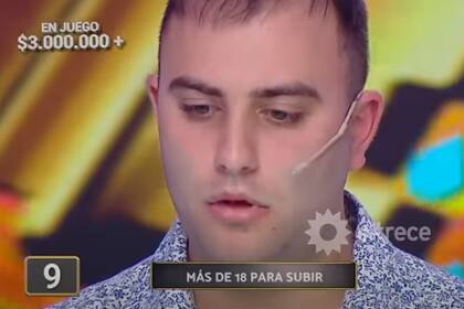 El joven solo tuvo 9 respuestas correctas y quedó eliminado en el primer escalón (Foto: Captura de TV / eltrece)