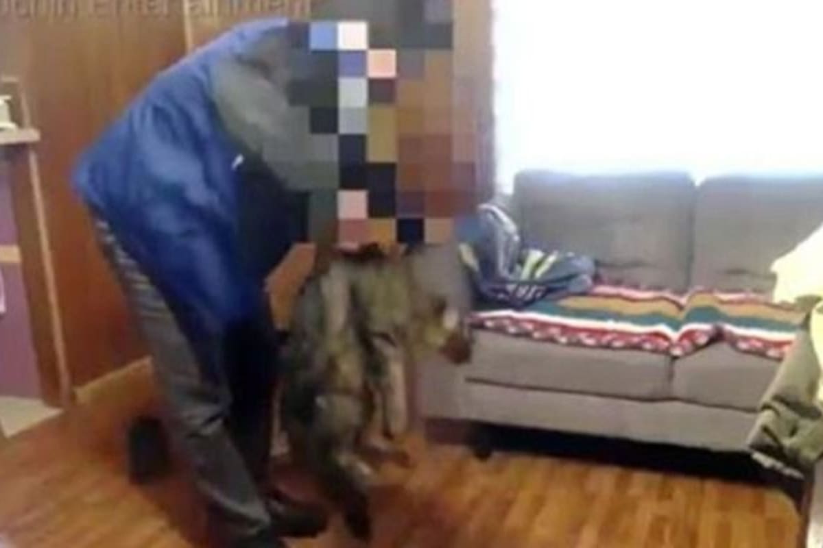 El joven tiene 15 años y es chileno