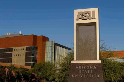 El joven tomó la decisión de quedarse cerca de casa y estudiar en la Universidad Estatal de Arizona
