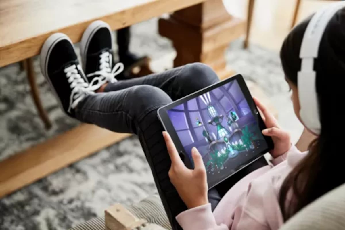 El juego EndeavorRx ve al usuario correr alrededor del universo