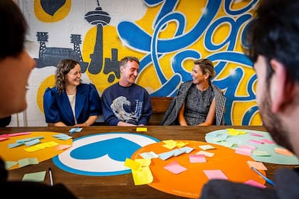El jueves, Máxima Zorreguieta visitó la organización Netwerk Nieuw Rotterdam (Foto: Instagram @koninklijkhuis)