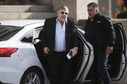 El juez de Dolores rechazó la recusación del fiscal, se cruzó con Bonadio y afirma que avanza en la investigación de un complot