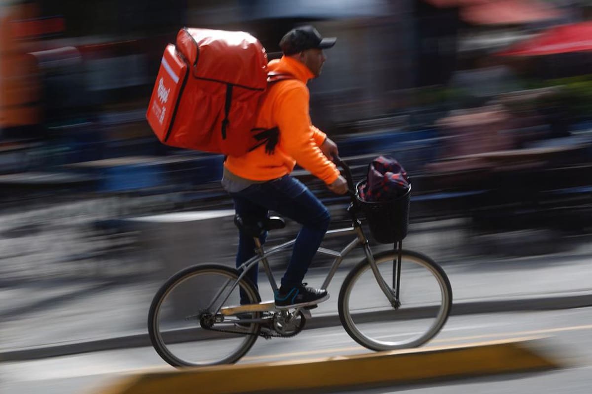 El juez dispuso que los repartidores de estas firmas no podrán volver a las calles hasta que no se garanticen medidas de seguridad