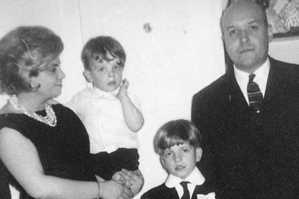 El juez Jorge Vicente Quiroga, con su familia. Fe asesinado en 1974 en Viamonte y Paraná por guerrilleros del ERP-22 de Agosto