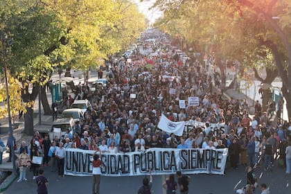 Declaran inconstitucional el decreto con el que el Gobierno frenó la Ley de Financiamiento Universitario