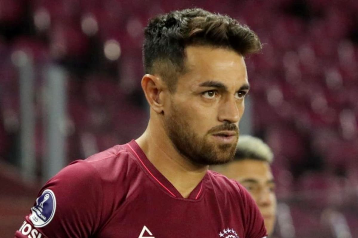 El jugador de Lanús Lautaro Acosta fue denuncia por su pareja Ludmila Isabella por violencia de género