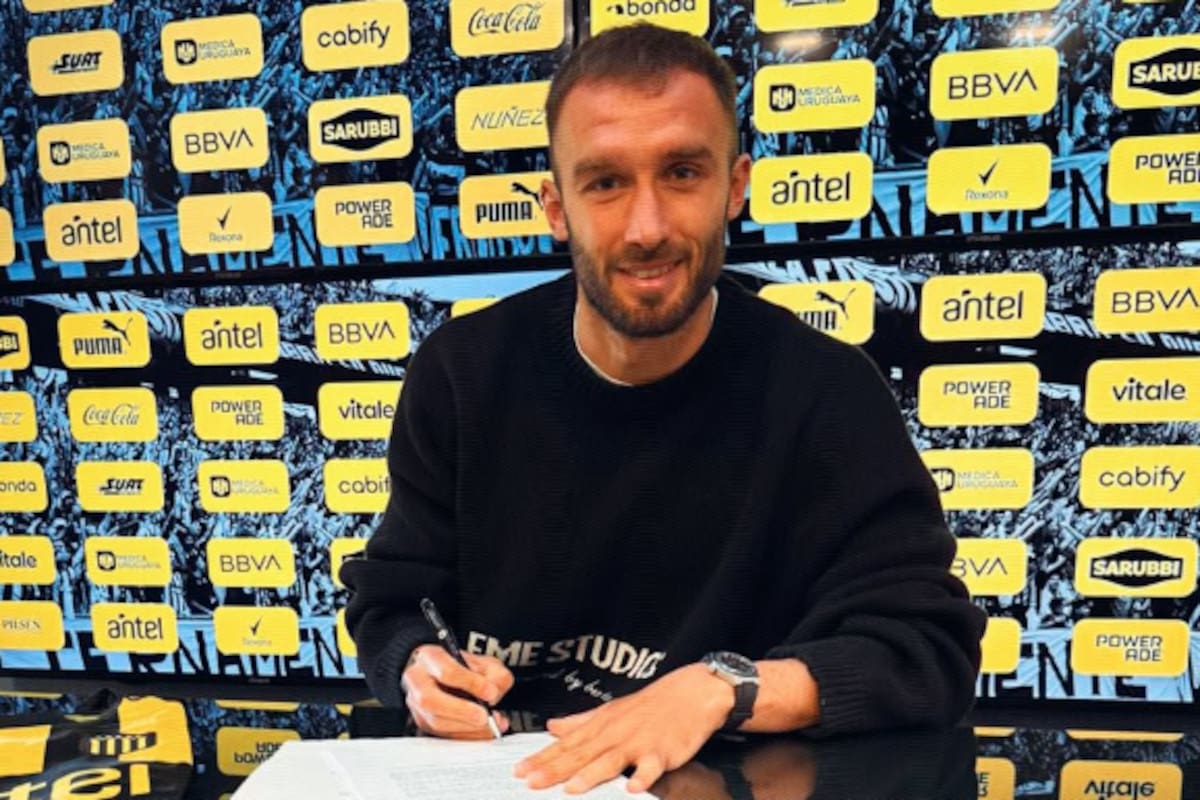 El jugador firmó su contrato este martes