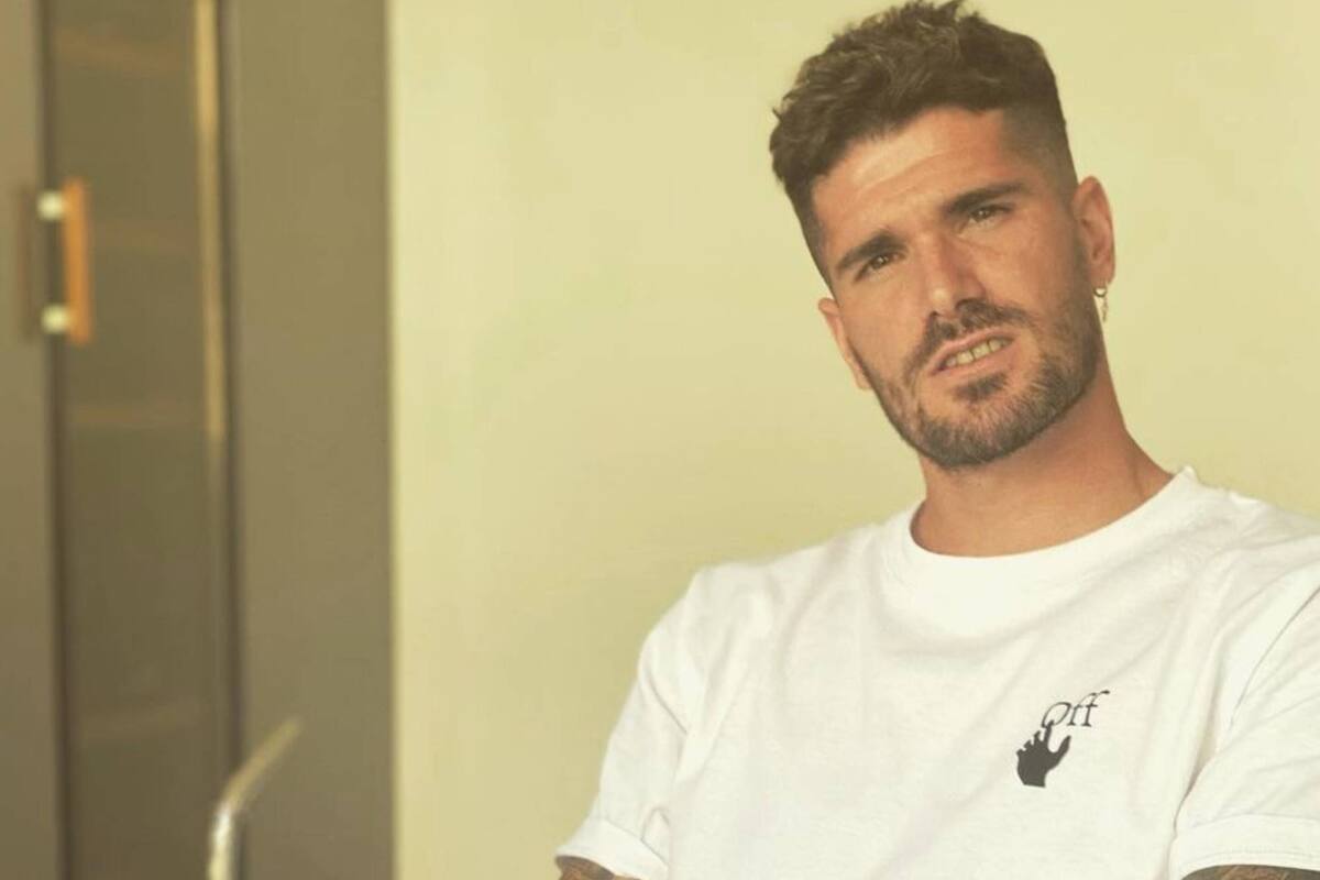 El jugador posó con una particular remera (Foto Instagram @rodridepaul)