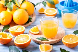El jugo de naranja exprimido es una de las bebidas predilectas que eligen las personas para comenzar su día