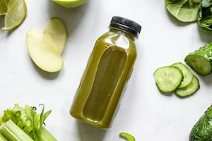 El jugo que se debe tomar por las mañanas para aumentar el colágeno y mantenerse joven