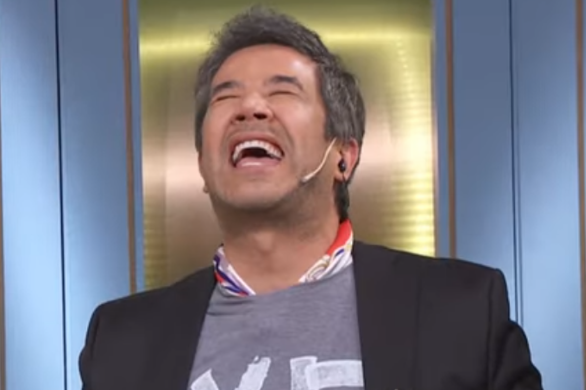 El jurado de El gran premio de la cocina cantó un tema de Britney Spears al probar el plato de uno de los concusantes