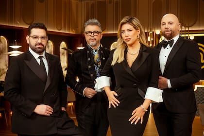 El jurado y Wanda Nara en la primera noche de final