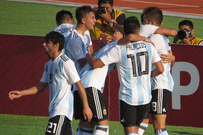 El juvenil argentino gana y tiene un pie en Brasil 2019