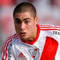 Un exfutbolista fue detenido tras forcejear con una policía y robarle su arma reglamentaria