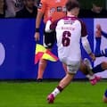 La dura patada de Flores que hizo estallar al banco de Lanús ante Boca