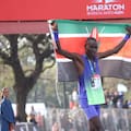 El keniata Bethwel Kibet Chumba se impuso en la Maratón de Buenos Aires entre más de 16.000 inscriptos