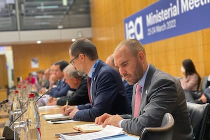 El kirchnerismo ubica al ministro Martín Guzmán como el obstáculo para implementar cupos a las exportaciones petroleras