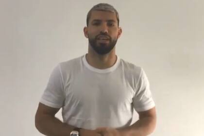 El Kun Agüero, uno de los deportistas que felicitaron a Manu