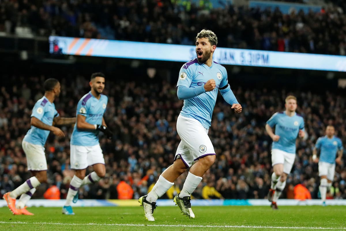 El Kun celebra su gol sobre Sheffield