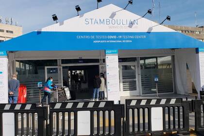El laboratorio Stamboulian presta ahora servicio en el aeropuerto de Ezeiza
