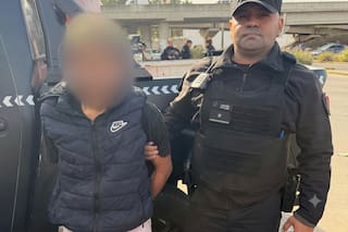 Robó una moto, huyó a alta velocidad por la General Paz y luego quiso escapar corriendo: fue detenido