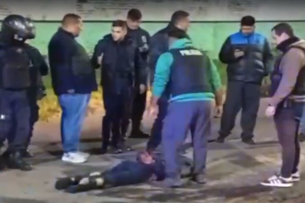 El ladrón detenido por vecinos en la misma cuadra del barrio San José, de Temperley, en la que mataron el viernes pasado a Agustín Rivero