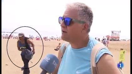 El ladrón escapando con el bolso (Foto: Captura de video)