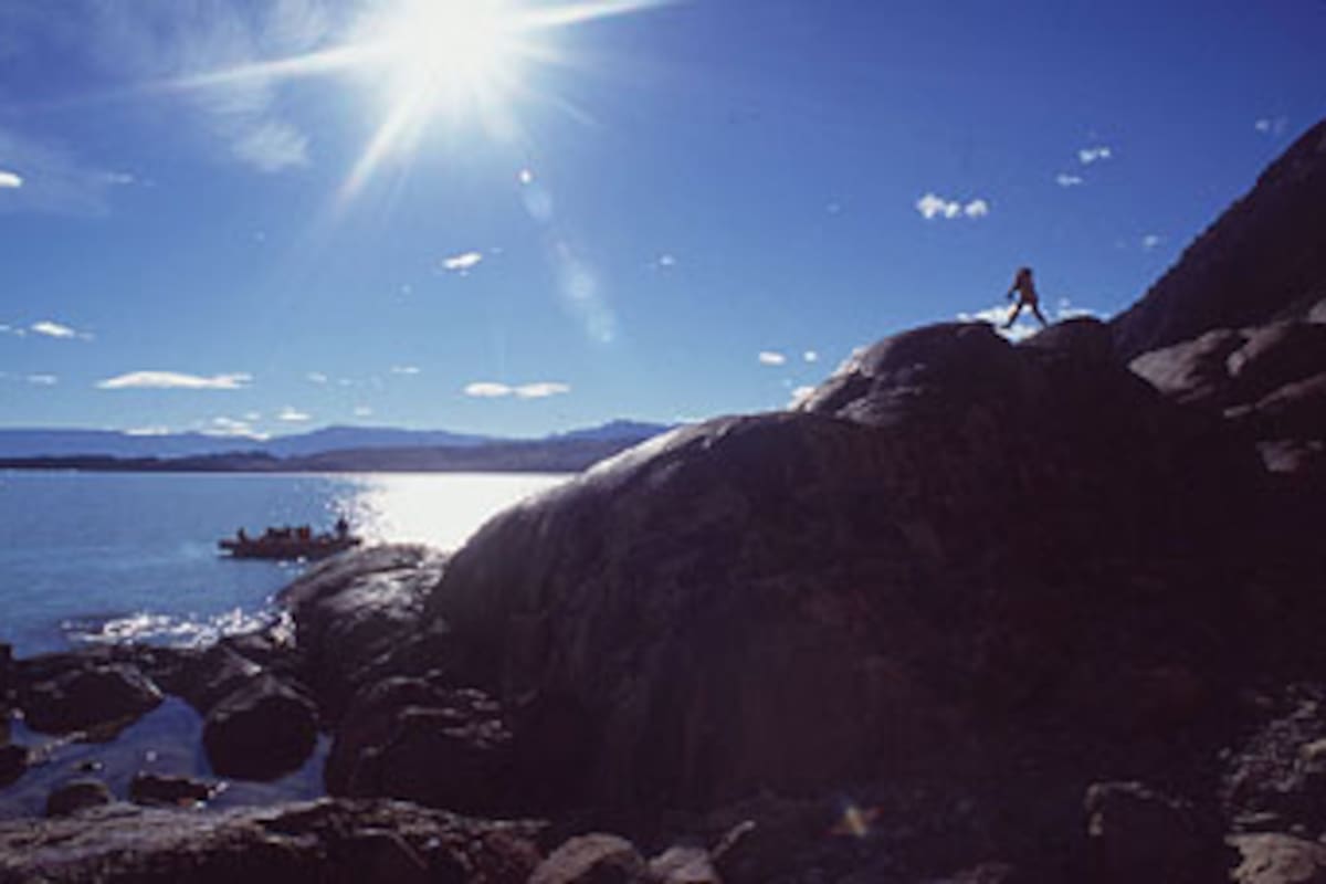 El lago Viedma, un espejo que refleja paisajes sin traducción