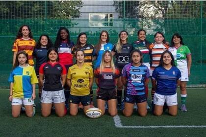 El lanzamiento del torneo femenino: arriba, la antepenúltima, Mariángeles Mansilla