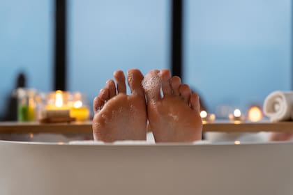 El lavado puede aplicarse antes de dormir como parte de una rutina de relajación al final del día