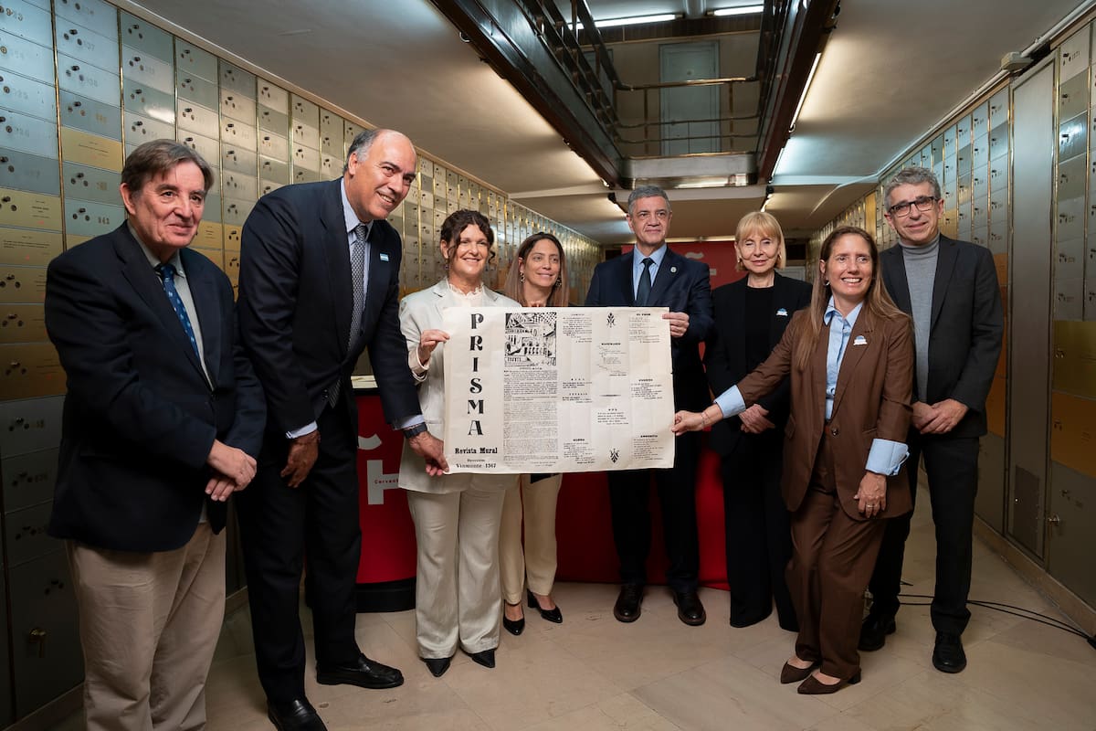 El legado de Jorge Luis Borges y María Kodama ingresó hoy en La Caja de las Letras del Instituto Cervantes, en Madrid