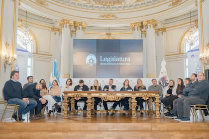 El legislador Matías Lammens, titular de la titular de la Junta de Ética, Acuerdos y Organismos de Control, presidió ambas audiencias públicas