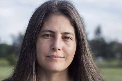 "No es un río", novela de Selva Almada, recomendada en Chile como uno de los libros de 2021