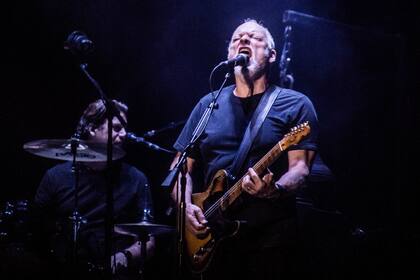 El líder de Pink Floyd remata su icónica Stratocaster negra y otros instrumentos famosos para una acción de beneficencia