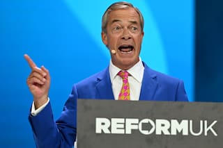 El acusado de matar a exdiputada británica intentó entrar en casa de Farage, dice fiscal