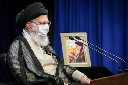 Ali Khamenei publicó un mensaje en el que se refiere a la polémica en el país tras las denuncias de fraude