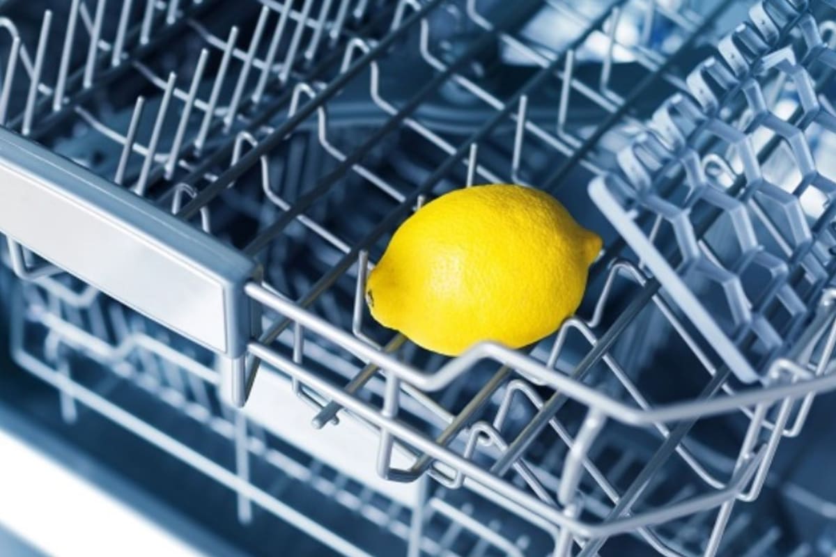 El limón contribuye con la limpieza general del hogar