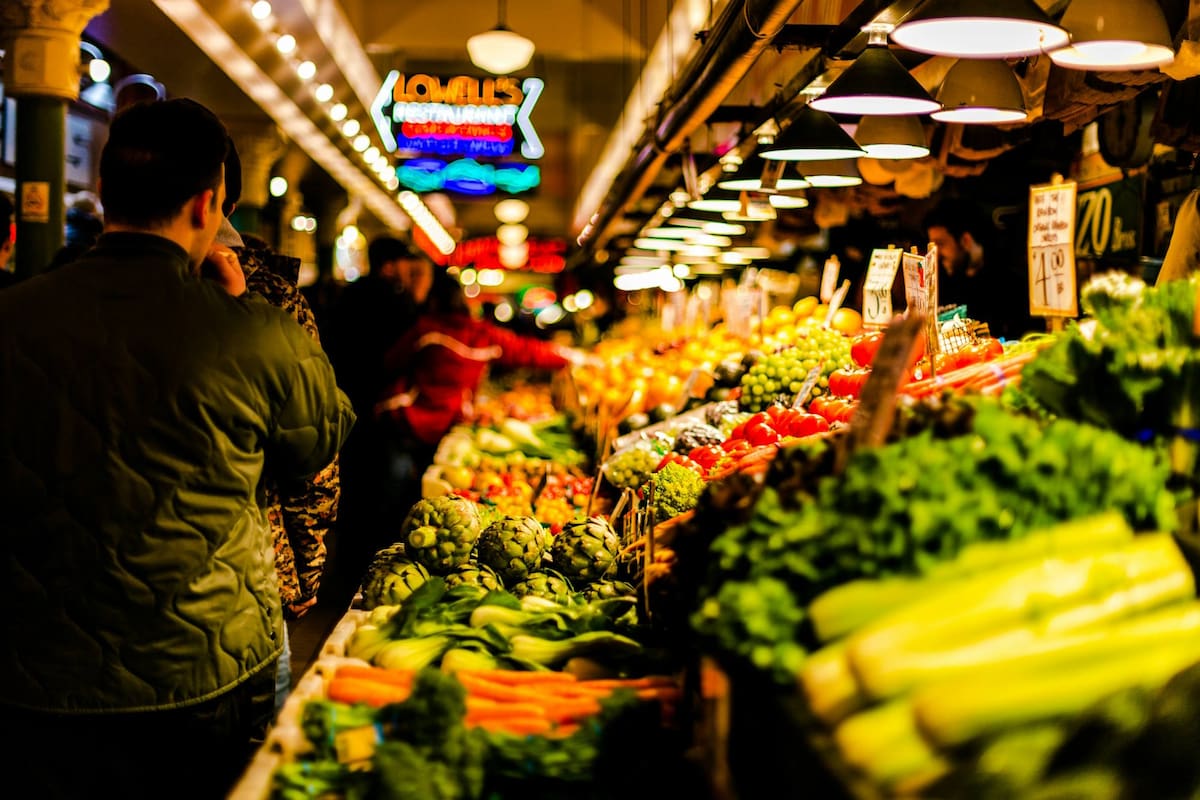 El listado de los alimentos que son más saludables cuando se comen crudos