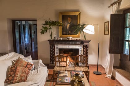 El living del casco de la estancia está muy bien puesto.